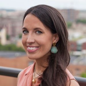 Meet your Posher, Lauren